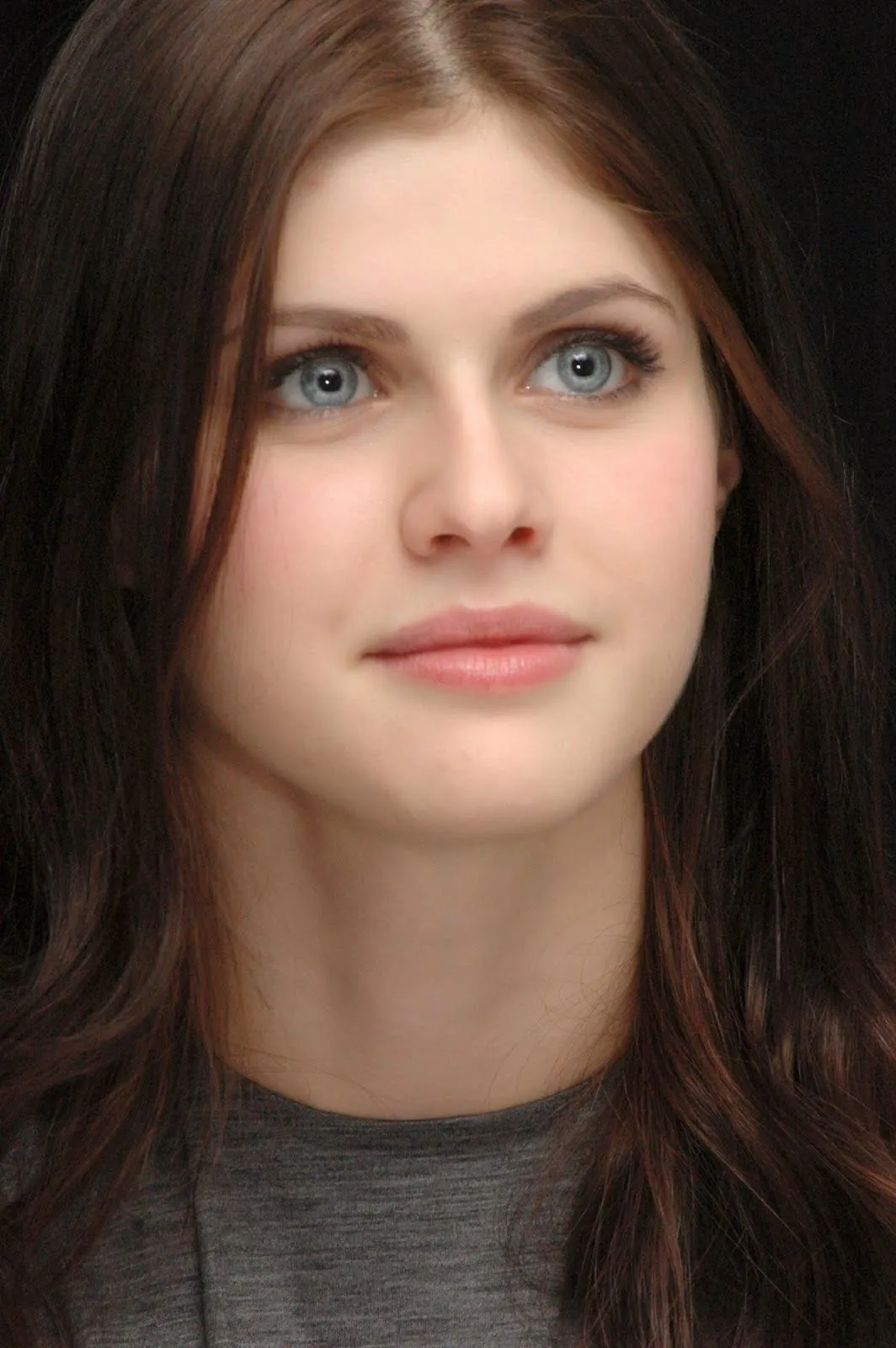 Alexandra Daddario profile photo