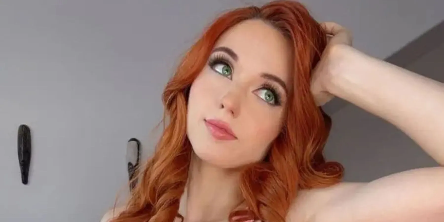 Amouranth press shot
