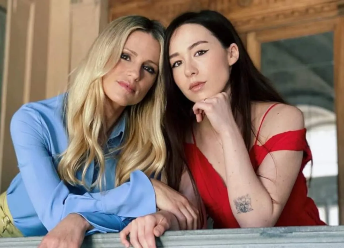Aurora Ramazzotti: la figlia di Eros e Michelle, mamma 2023 press shot