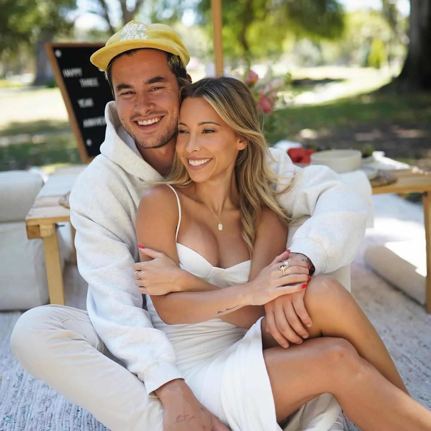 Ayla Woodruff Finally Files for Divorce — To Marry Fiance red carpet