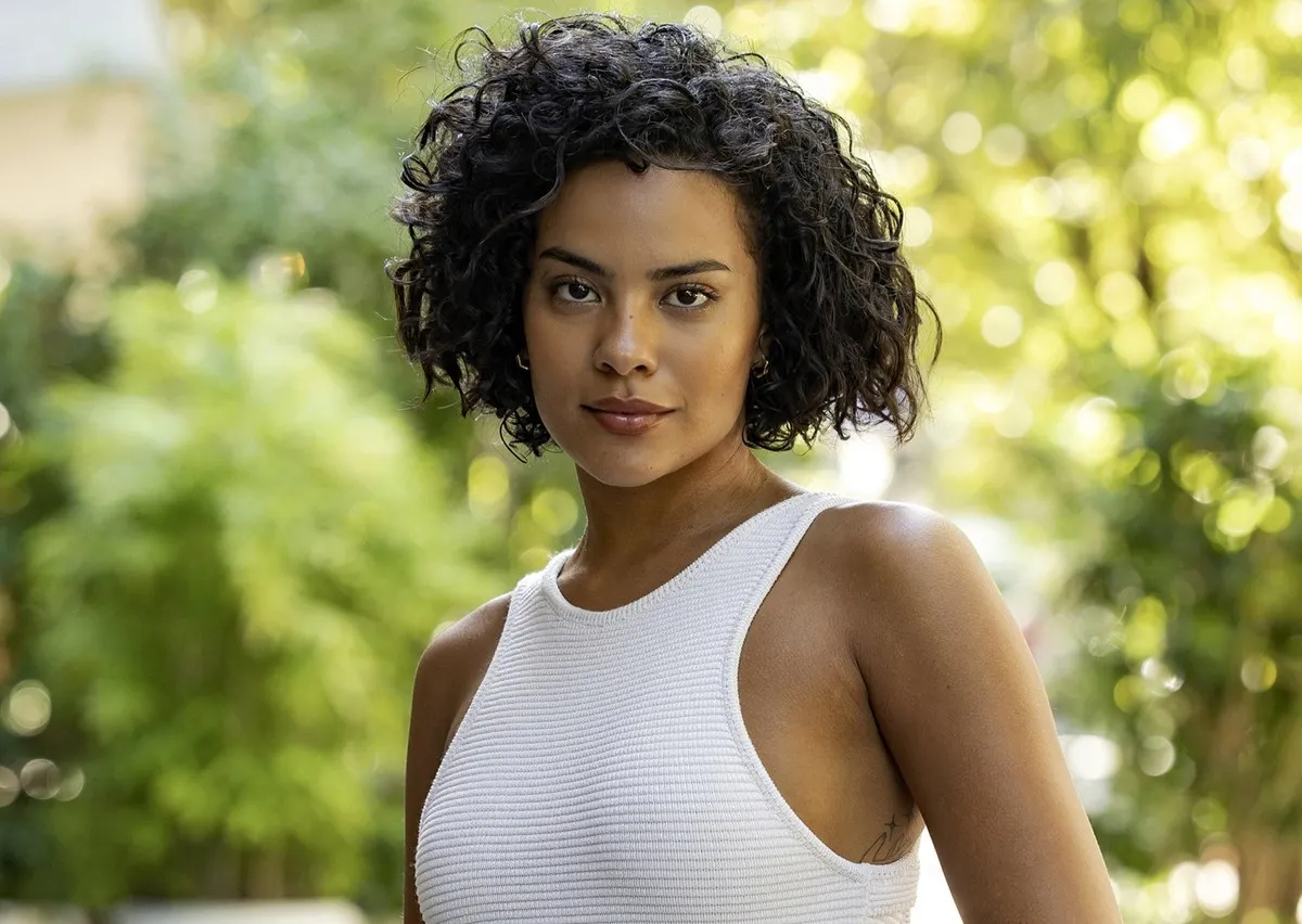 Bella Campos press shot