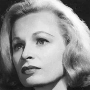 Bonnie Bartlett red carpet