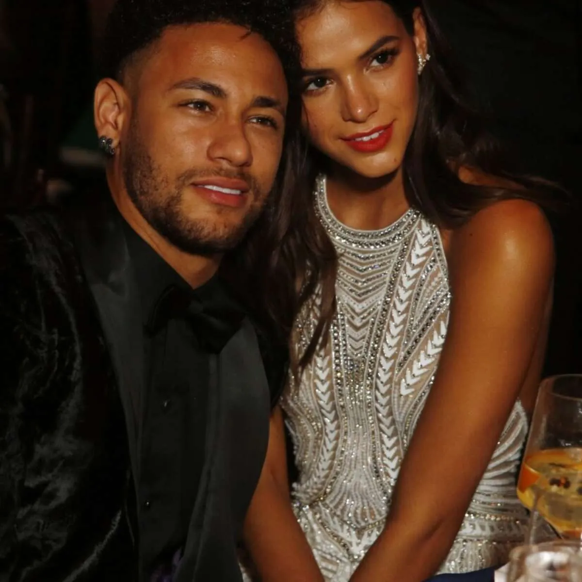 Bruna Marquezine e Neymar: a saga 2012-2018, atriz red carpet