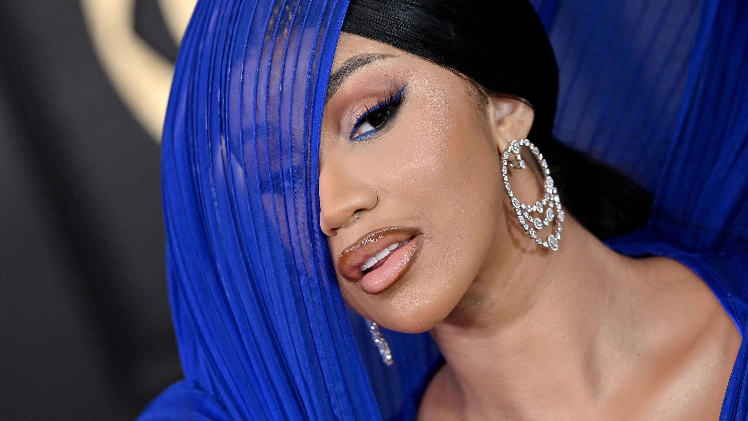 Cardi B red carpet