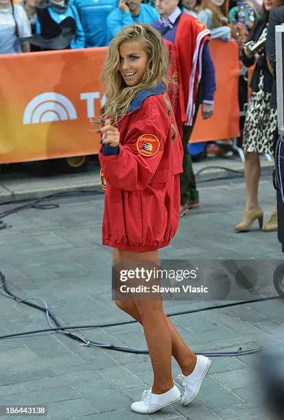 Carmen Electra Baywatch Retrospective: 90s-2000s Bombshell red carpet