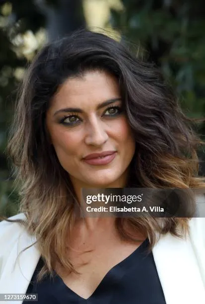 Elisa Isoardi editorial