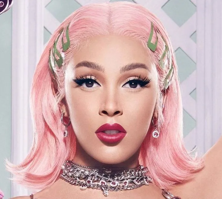 Doja Cat press shot