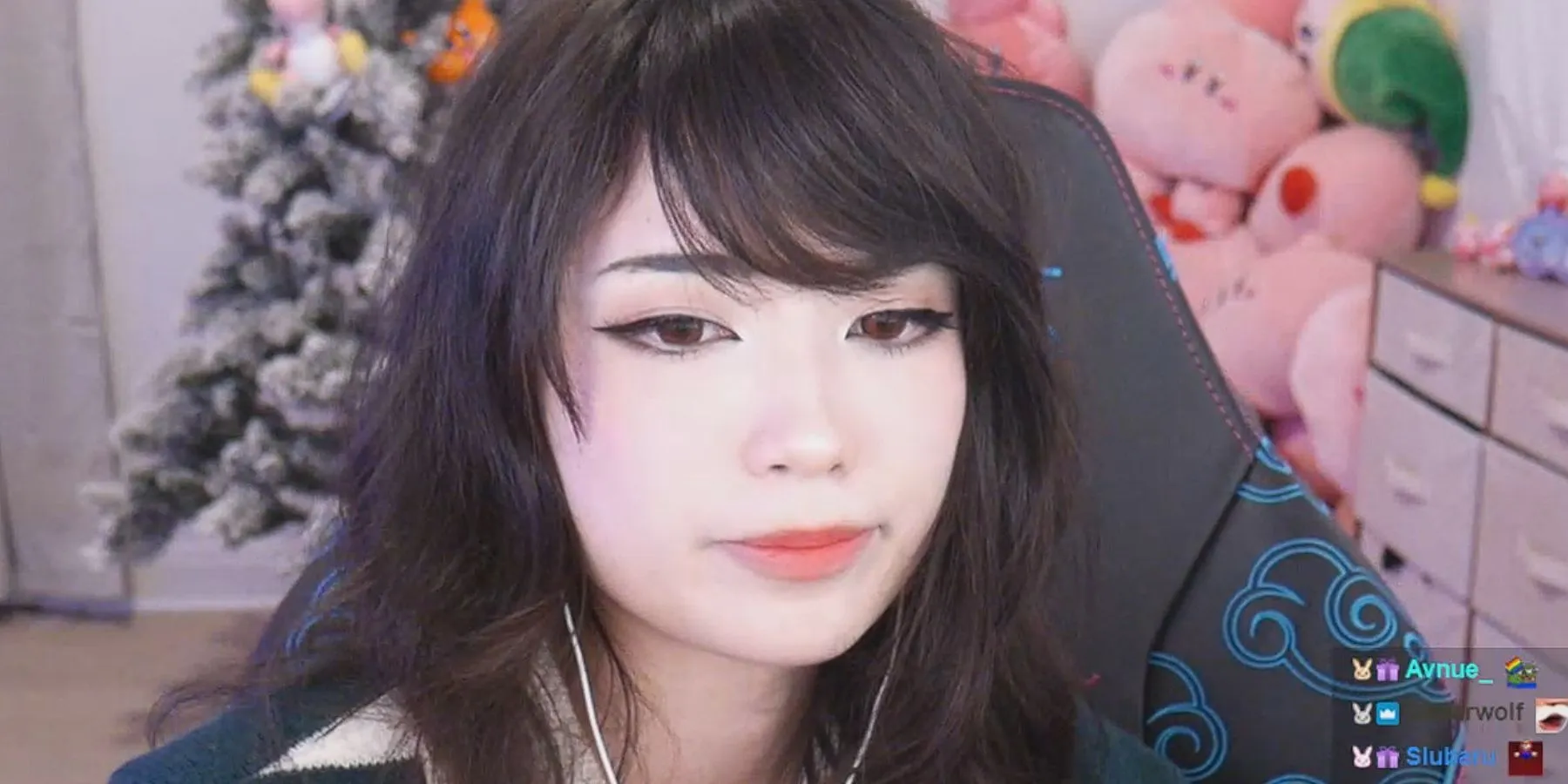Emiru press shot