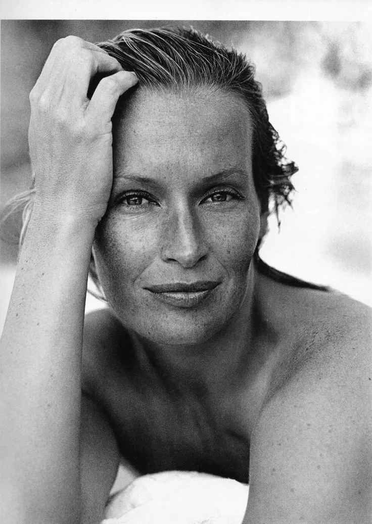 Estelle Lefébure press shot