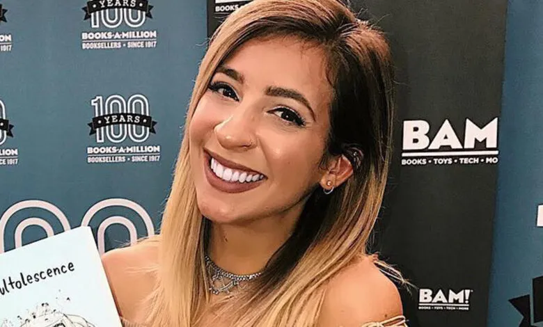 Gabbie Hanna editorial