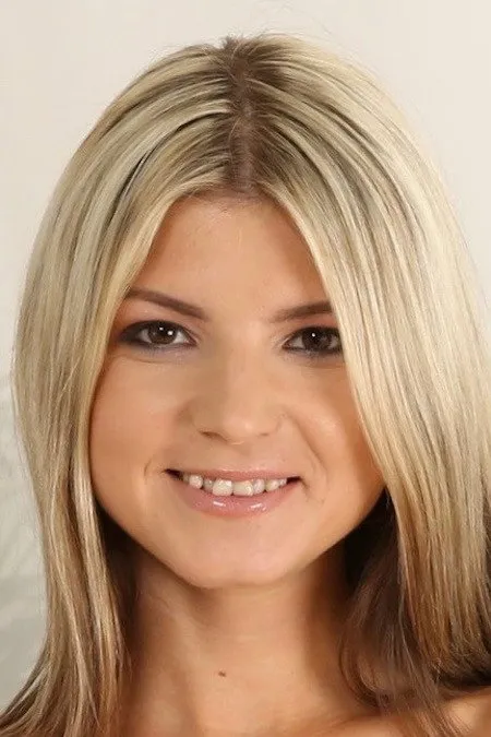 Gina Gerson press shot