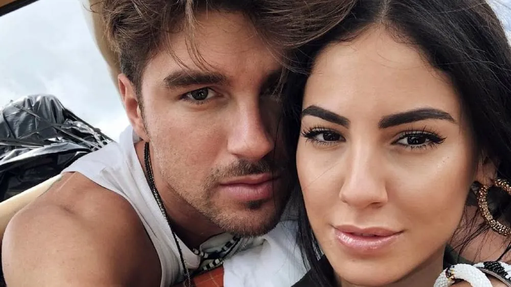 Giulia De Lellis e Andrea Damante: la saga UeD 2016-2024 editorial