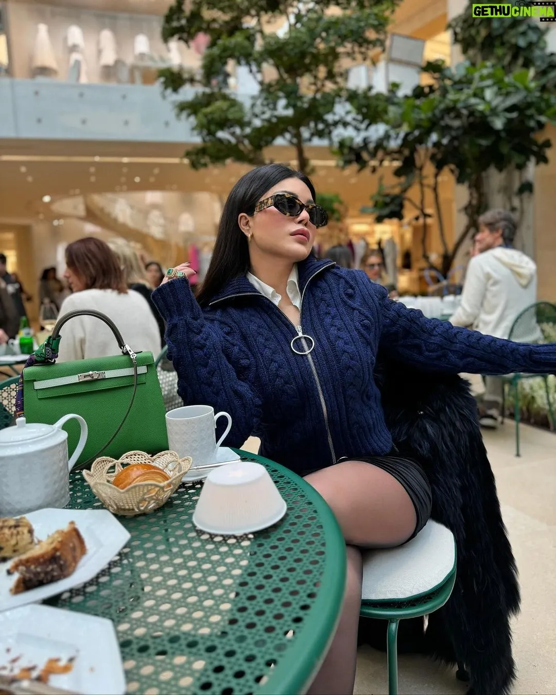 Haifa Wehbe editorial