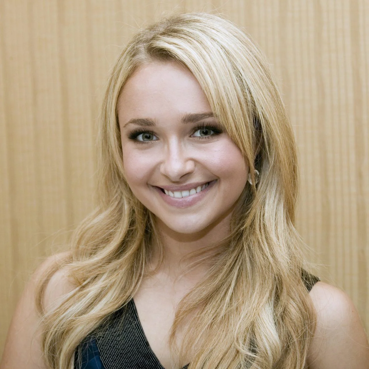 Hayden Panettiere editorial