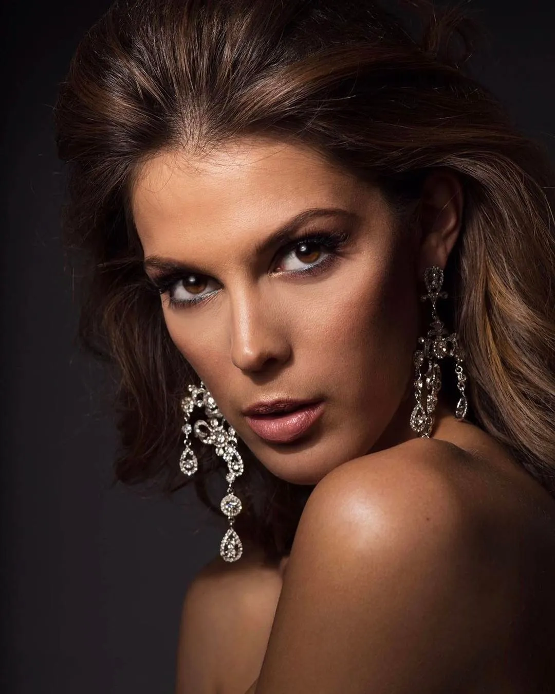 Iris Mittenaere profile photo