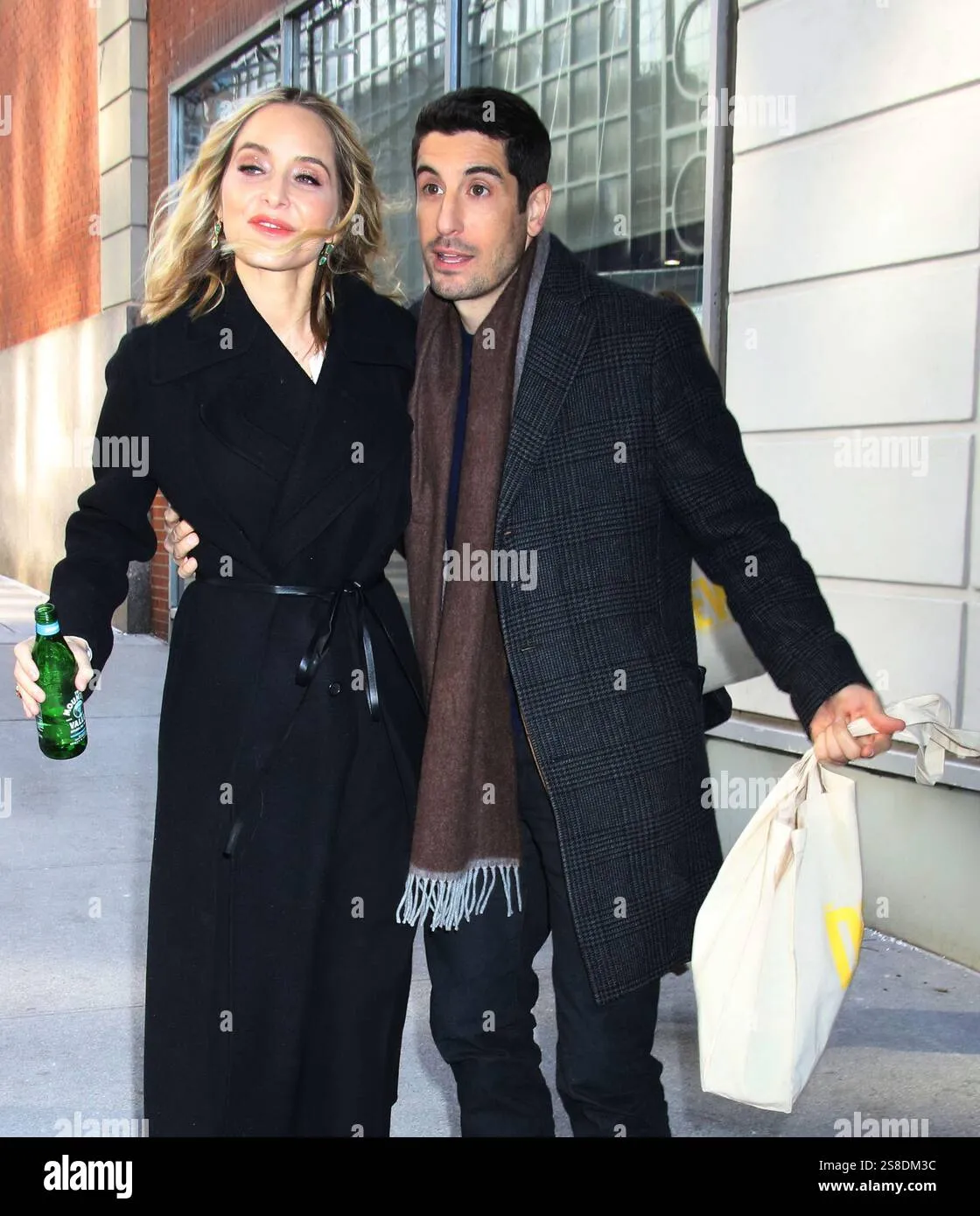 Jason Biggs & Jenny Mollen Split After 18 Years — Full press shot