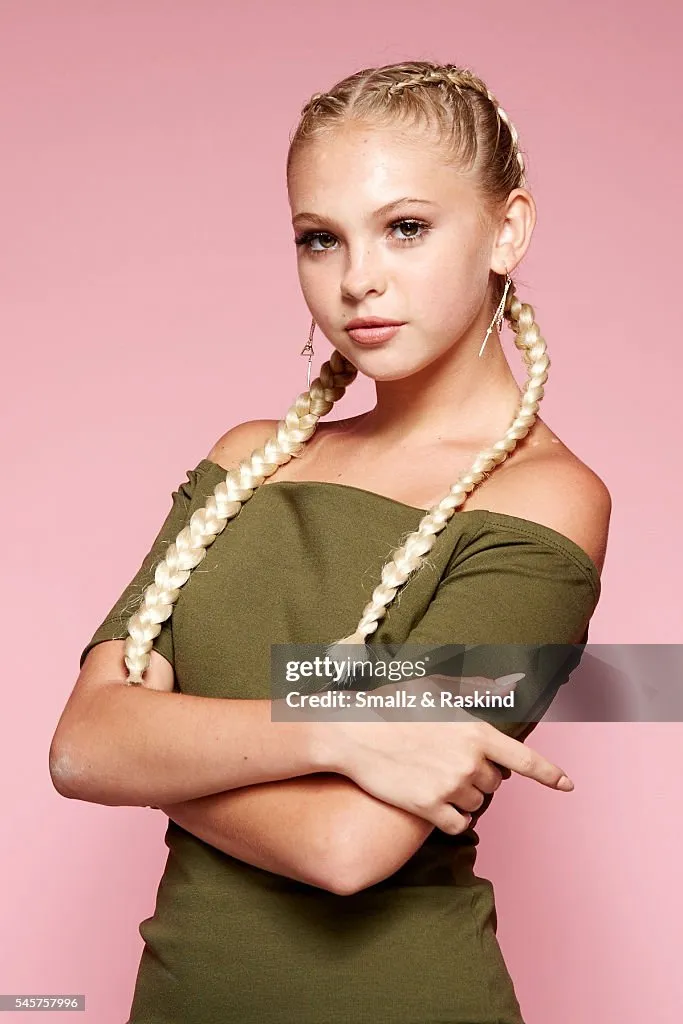 Jordyn Jones press shot