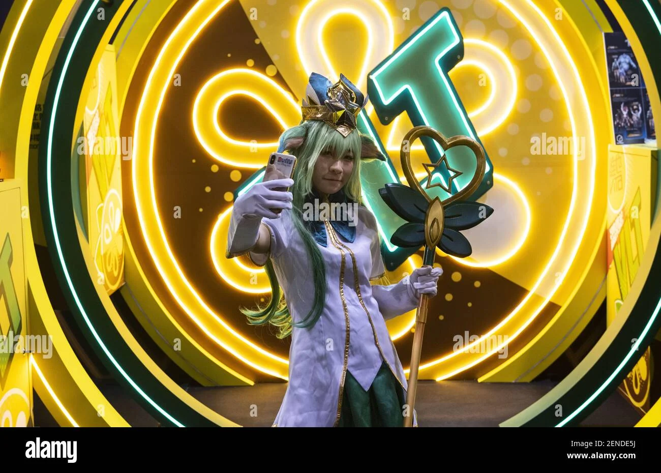 Julia Bayonetta Leak: Brazilian Twitch Streamer Cosplayer editorial