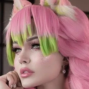 Kalinka Fox headshot 2024