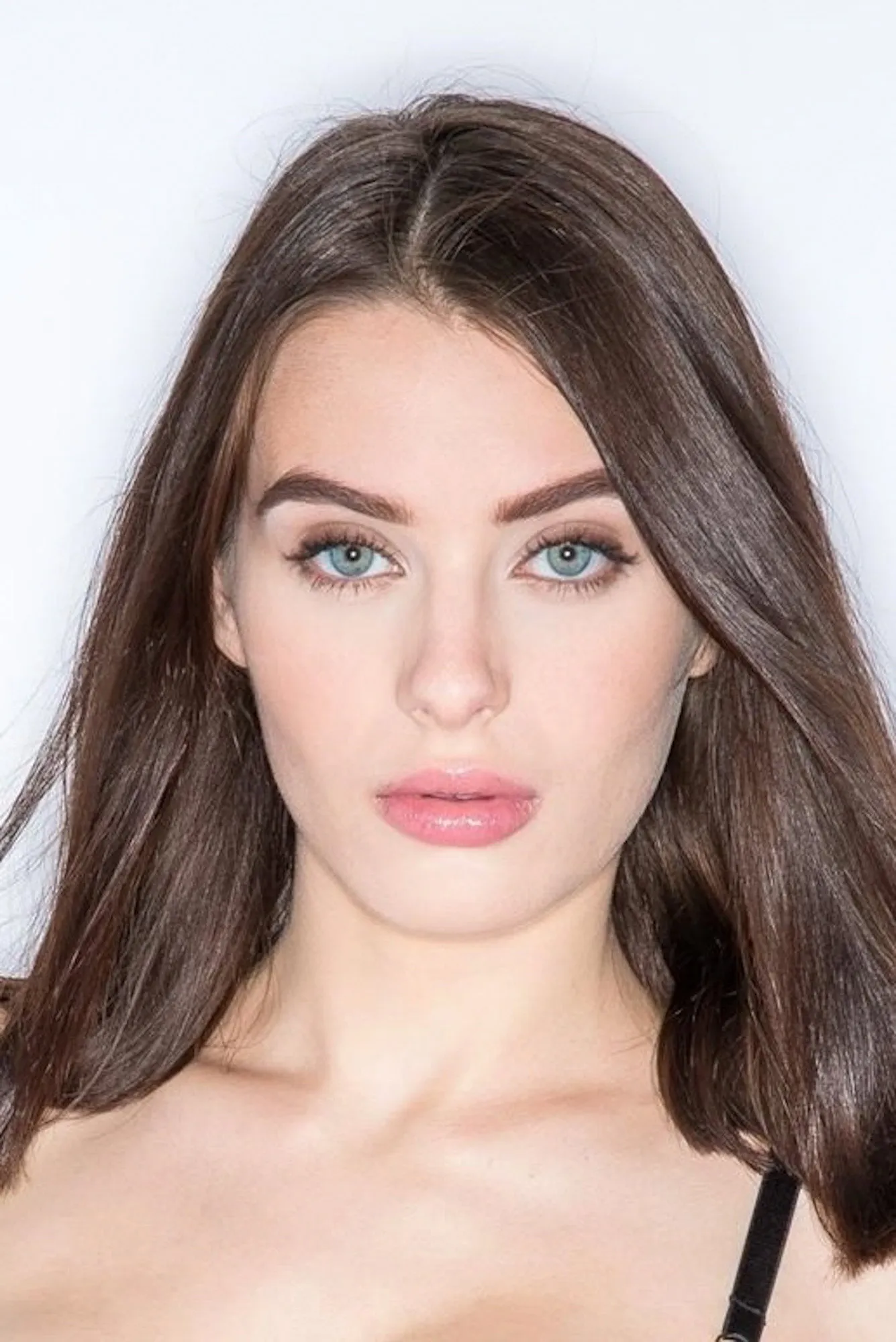 Lana Rhoades editorial