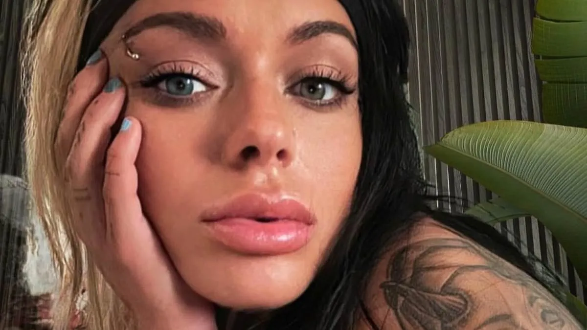 Lee Andrews: Active on OnlyFans Despite 'Arrest' press shot