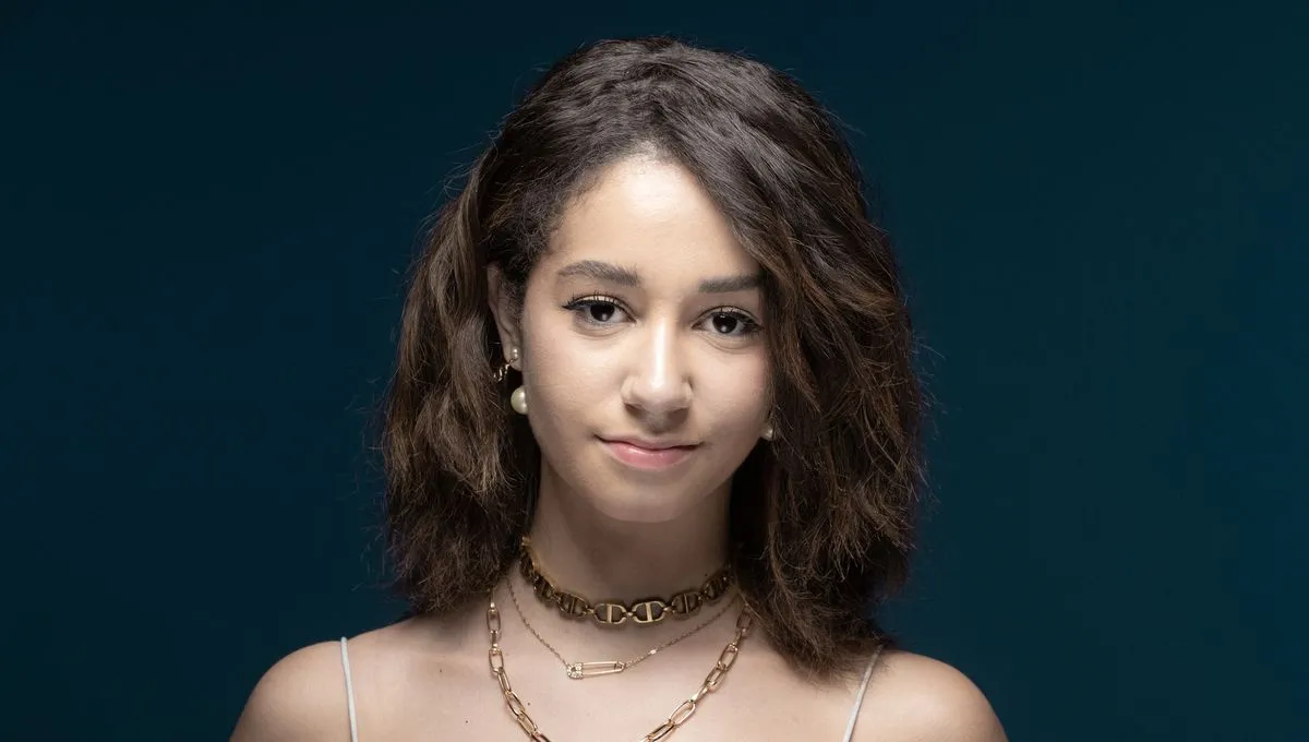 Léna Situations Leak: French YouTuber Fact-Check on Léna press shot
