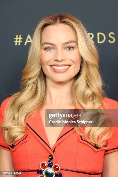 Margot Robbie profile photo
