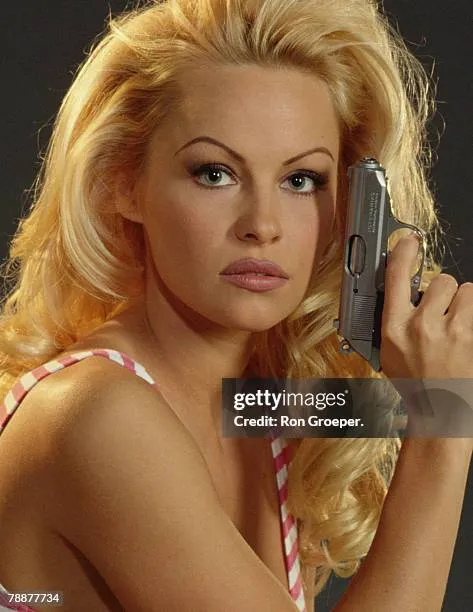 Pamela Anderson red carpet