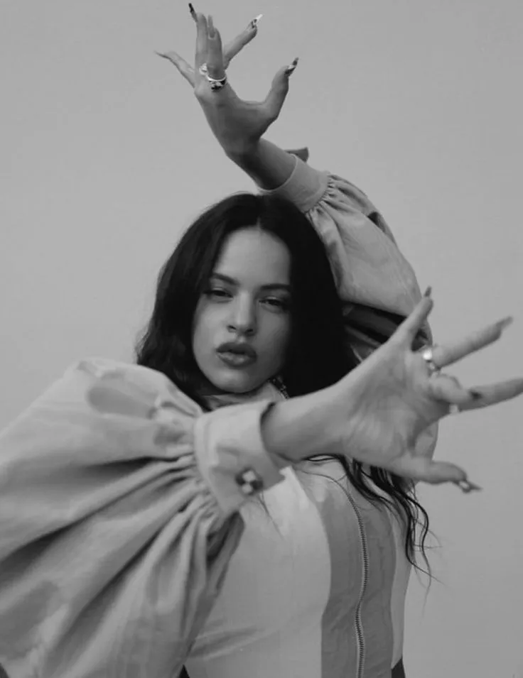 Rosalía press shot