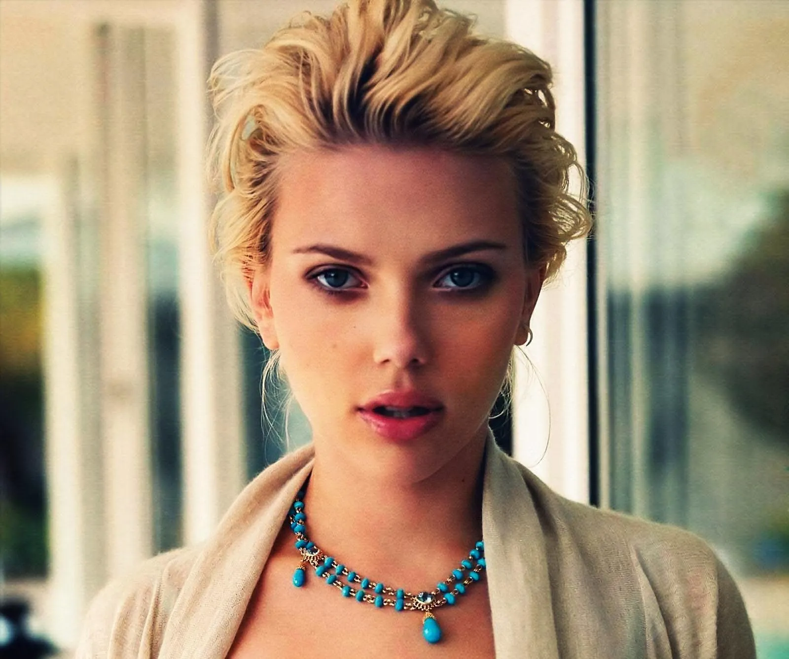 Scarlett Johansson press shot