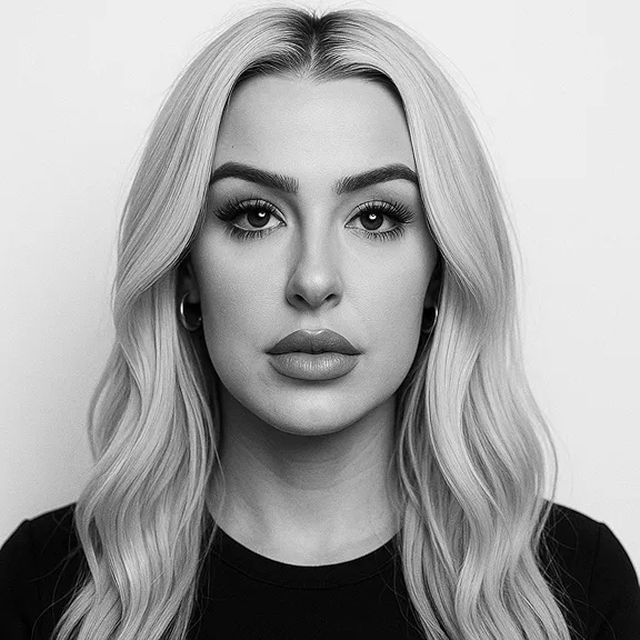 Tana Mongeau press shot