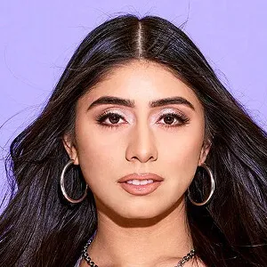 Violet Myers headshot 2024