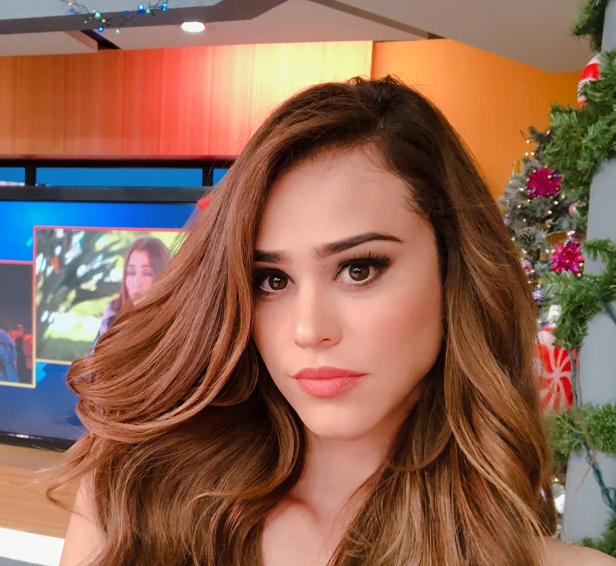 Yanet Garcia editorial