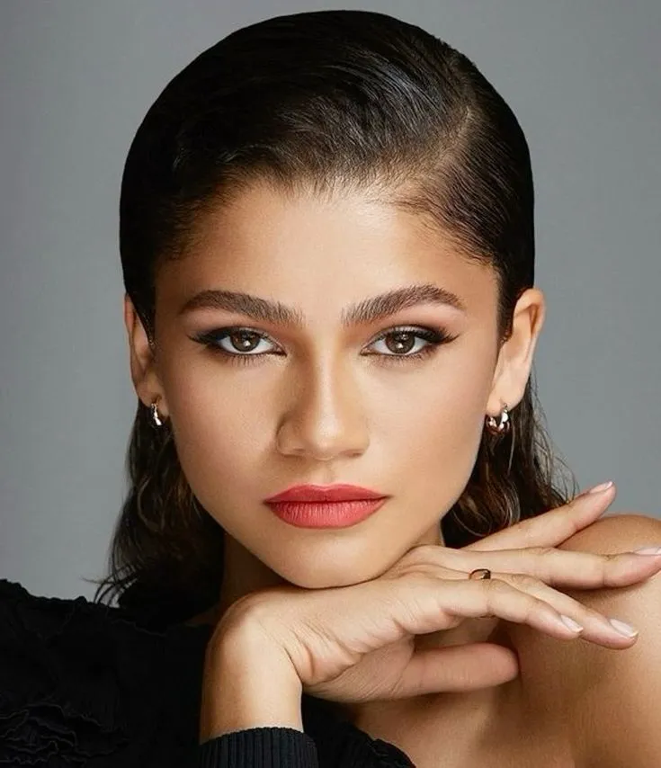 Zendaya headshot 2024