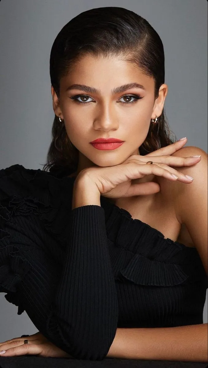 Zendaya profile photo